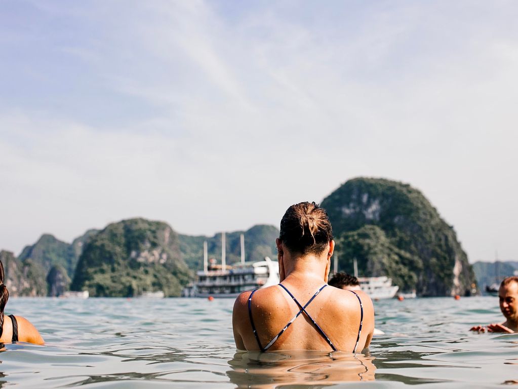 Zwemmen bij de Halong Bay